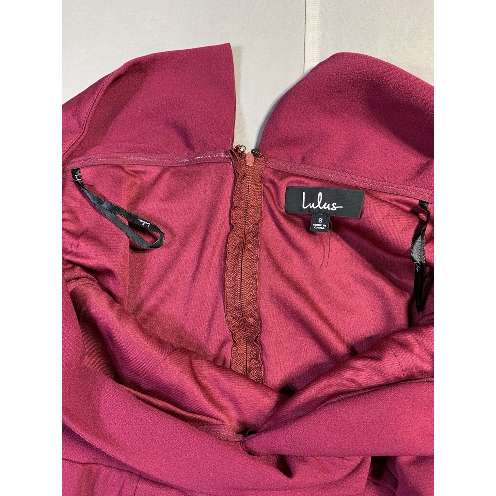 LULU'S Classic Glam Plum Off-the-Shoulder Fit Flare Long W/slit DRESS Size small - Picture 3 of 4